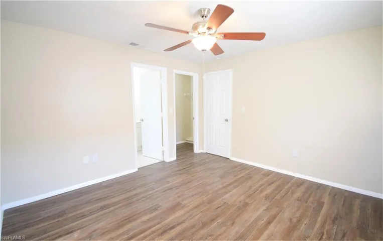 813  109th N AVE, Naples, FL 34108