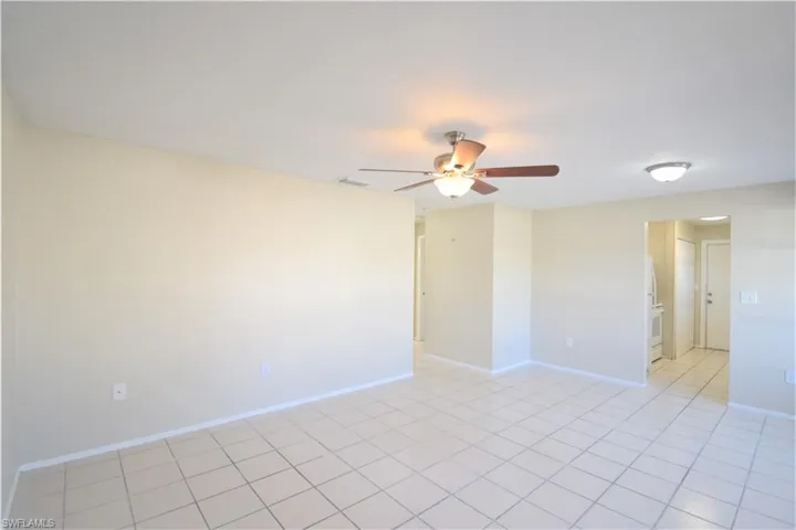 813  109th N AVE, Naples, FL 34108
