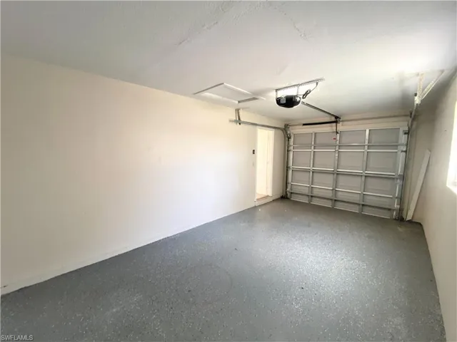 813  109th N AVE, Naples, FL 34108
