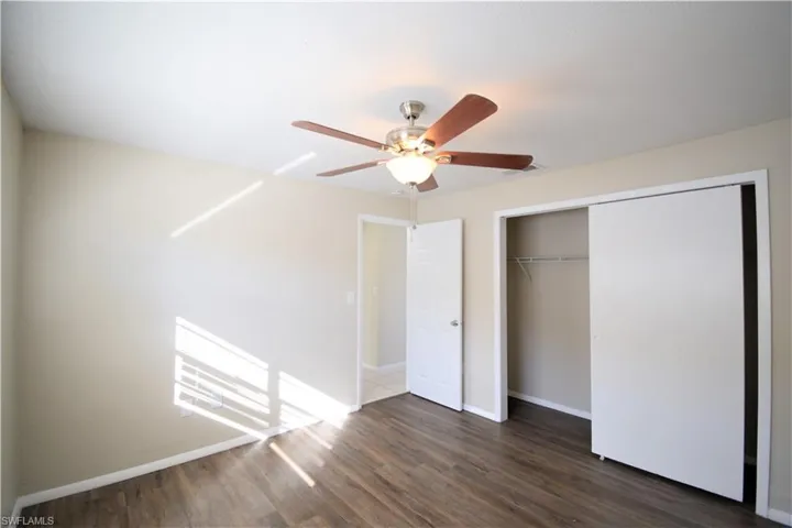 813  109th N AVE, Naples, FL 34108