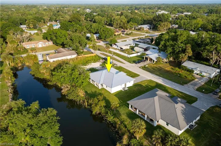 351 4th AVE, LABELLE FL 33935