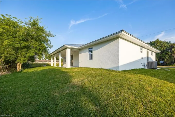 351 4th AVE, LABELLE FL 33935