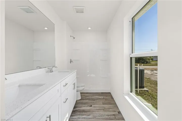Master Bath 1