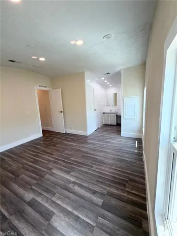 419 SW Pine Island  RD, Cape Coral, FL 33991