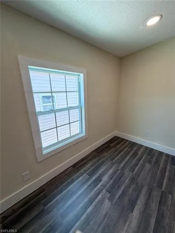 419 SW Pine Island  RD, Cape Coral, FL 33991