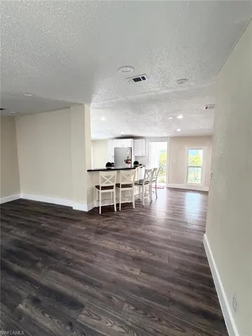 419 SW Pine Island  RD, Cape Coral, FL 33991
