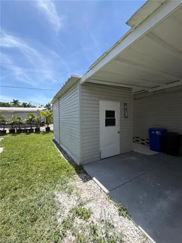 419 SW Pine Island  RD, Cape Coral, FL 33991