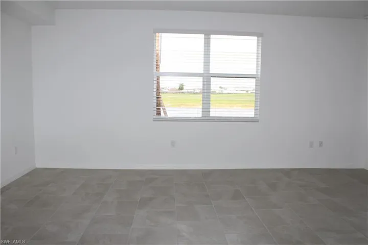 Mater Bedroom with baseboards
