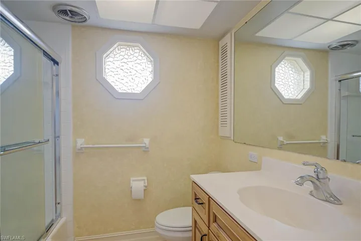 155  Flame Vine  DR, Naples, FL 34110