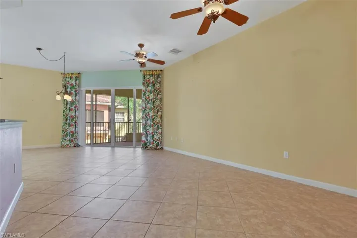 8524 Via Lungomare Cir 202, Estero, Florida 33928