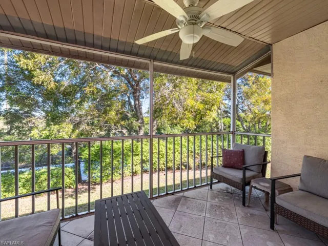 234 Pebble Beach Blvd # 307, Naples, Florida 34113