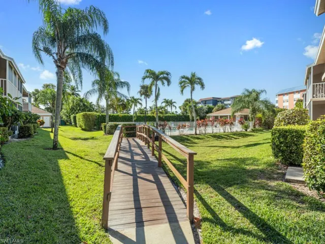 234 Pebble Beach Blvd # 307, Naples, Florida 34113