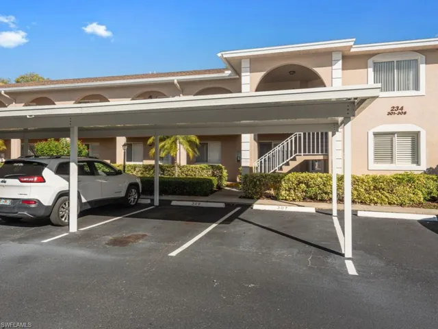 234 Pebble Beach Blvd # 307, Naples, Florida 34113