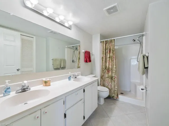 234 Pebble Beach Blvd # 307, Naples, Florida 34113