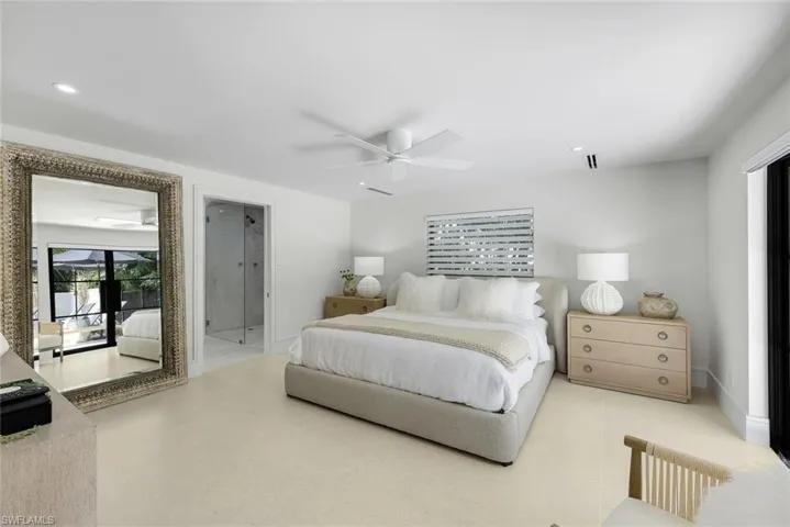 1095 Sandpiper St, Naples, Florida 34102
