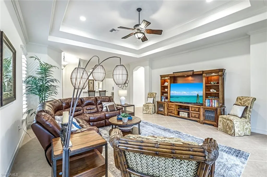 7523 Moorgate Point WAY, Naples, FL 34113,225031328