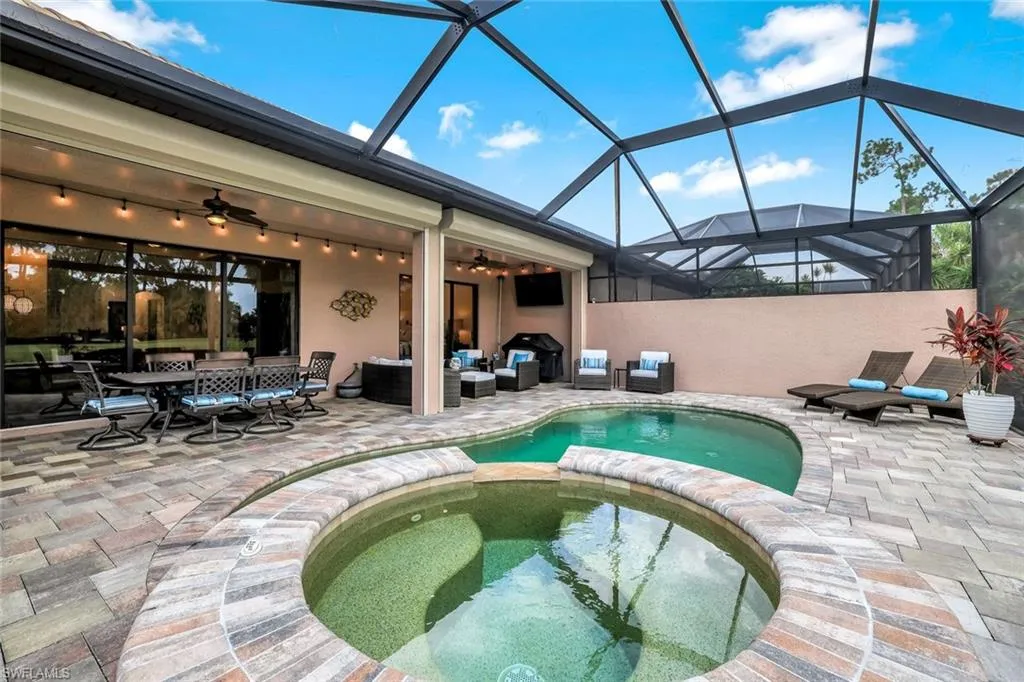 7523 Moorgate Point WAY, Naples, FL 34113,225031328