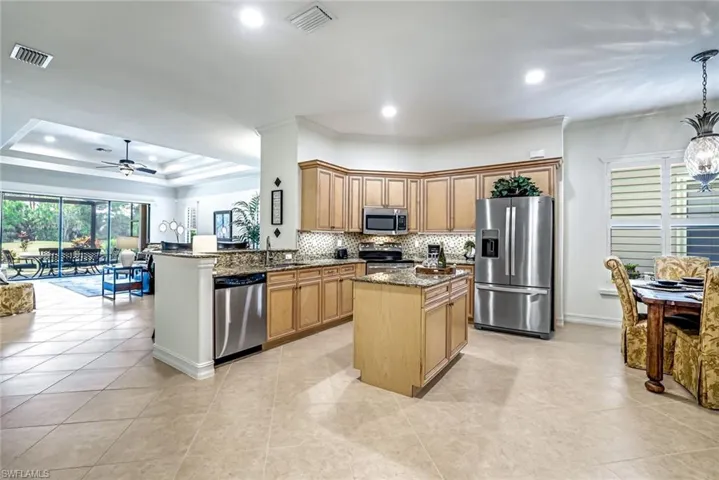 You will always be a part of the action in this kitchen!