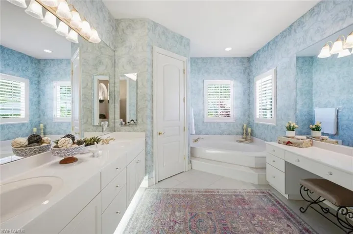 5872 Whisperwood Ct, Naples, Florida 34110