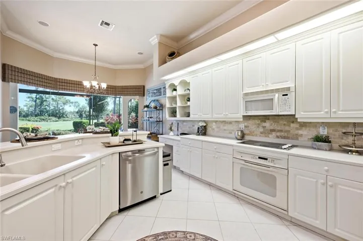 5872 Whisperwood Ct, Naples, Florida 34110