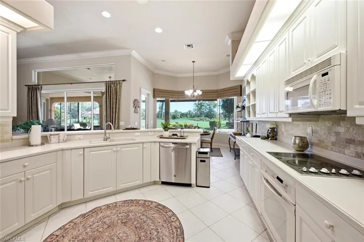 5872 Whisperwood Ct, Naples, Florida 34110