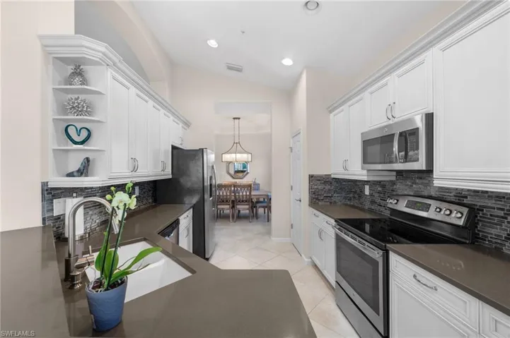 6661  Alden Woods Circle  , Naples, FL 34113