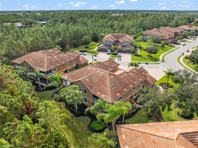 6661  Alden Woods Circle  , Naples, FL 34113