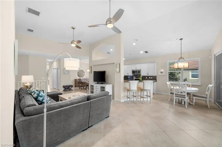 6661  Alden Woods Circle  , Naples, FL 34113
