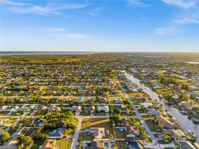 1236 SE 21st  PL, Cape Coral, FL 33990