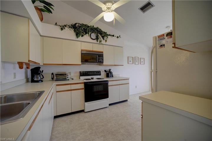 12521  Kelly Sands  WAY, Fort Myers, FL 33908