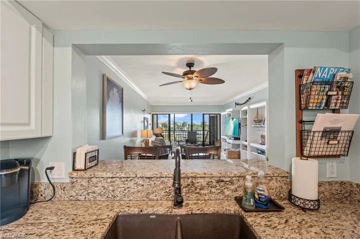 803  River Point  DR, Naples, FL 34102