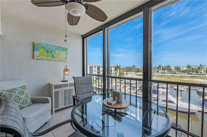 803  River Point  DR, Naples, FL 34102