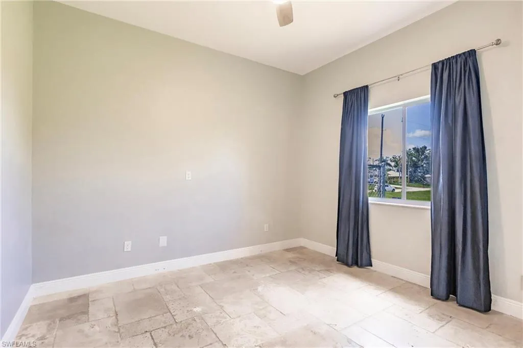118 8th PL, Cape Coral, FL 33909,225056107