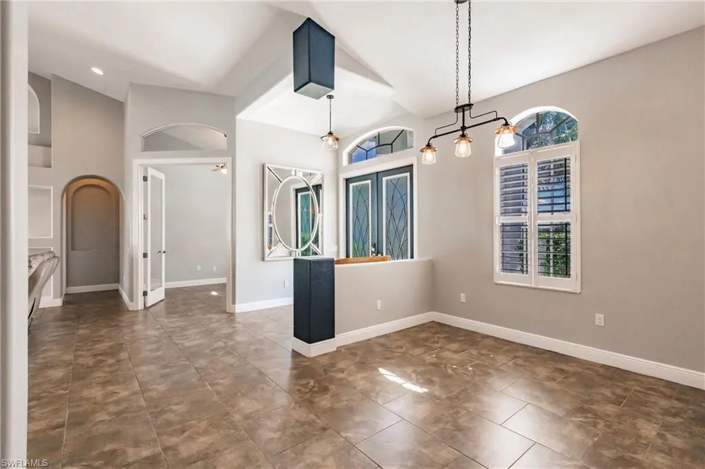 118 8th PL, Cape Coral, FL 33909,225056107