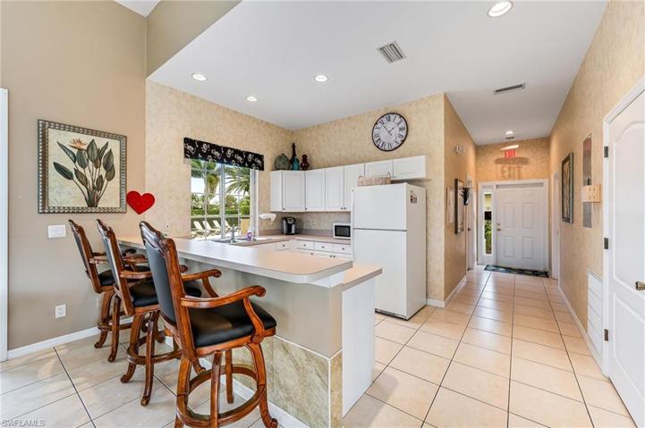6672  Castlelawn  PL, NAPLES, FL 34113