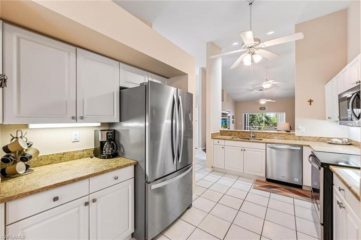 6672  Castlelawn  PL, NAPLES, FL 34113