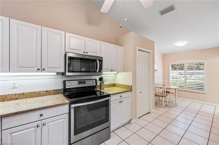 6672  Castlelawn  PL, NAPLES, FL 34113