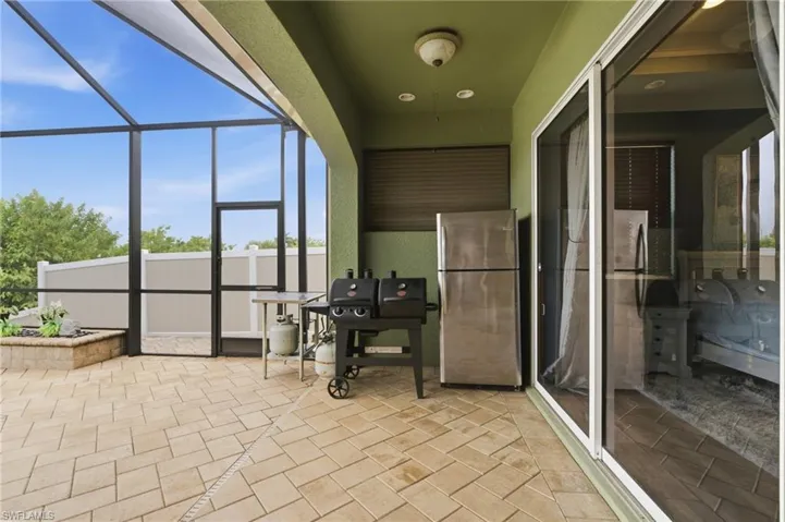 1005 Nw 3rd Pl, Cape Coral, Florida 33993
