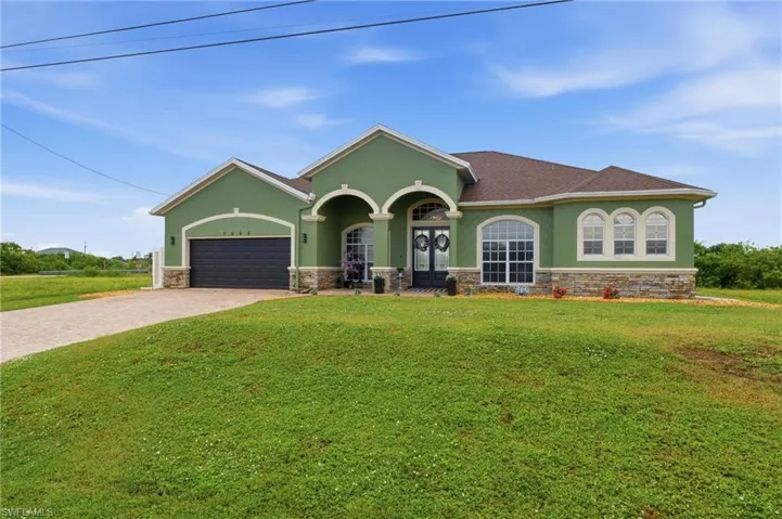 1005 Nw 3rd Pl, Cape Coral, Florida 33993