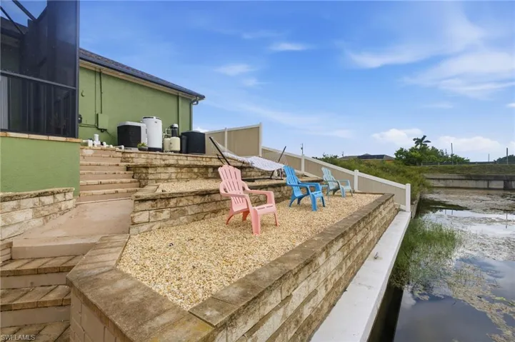 1005 Nw 3rd Pl, Cape Coral, Florida 33993