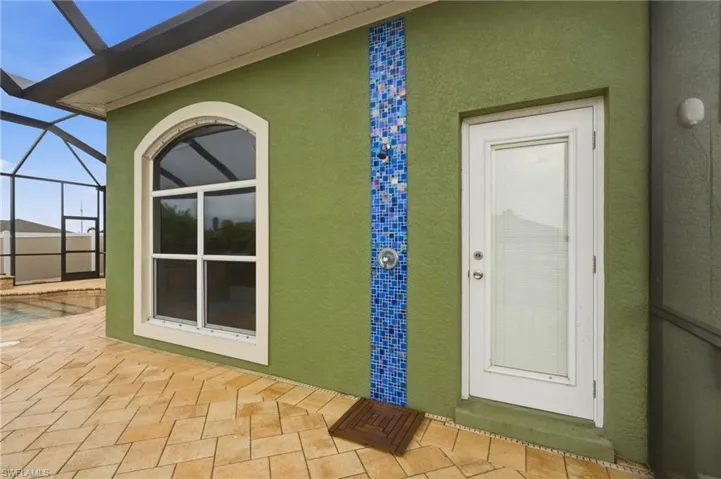 1005 Nw 3rd Pl, Cape Coral, Florida 33993