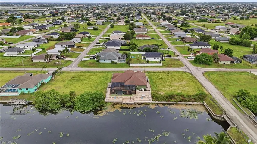 1005 Nw 3rd Pl, Cape Coral, Florida 33993