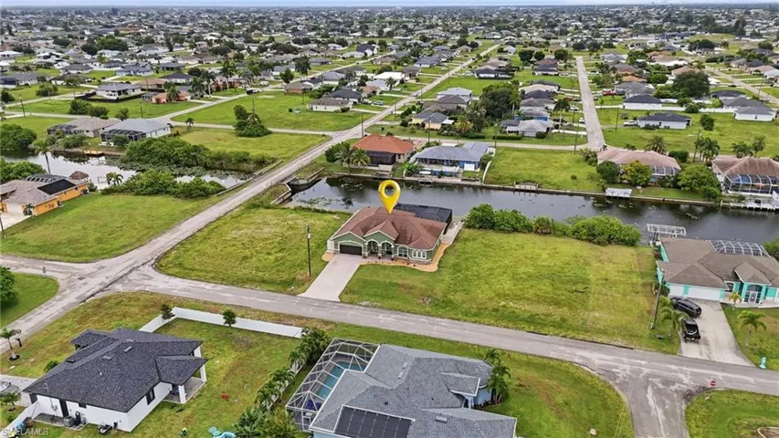 1005 Nw 3rd Pl, Cape Coral, Florida 33993