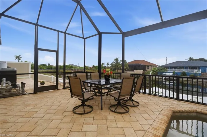 1005 Nw 3rd Pl, Cape Coral, Florida 33993