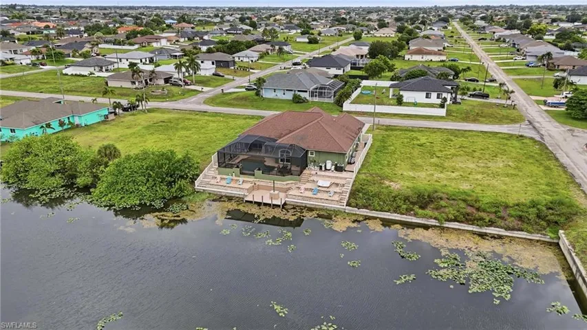 1005 Nw 3rd Pl, Cape Coral, Florida 33993