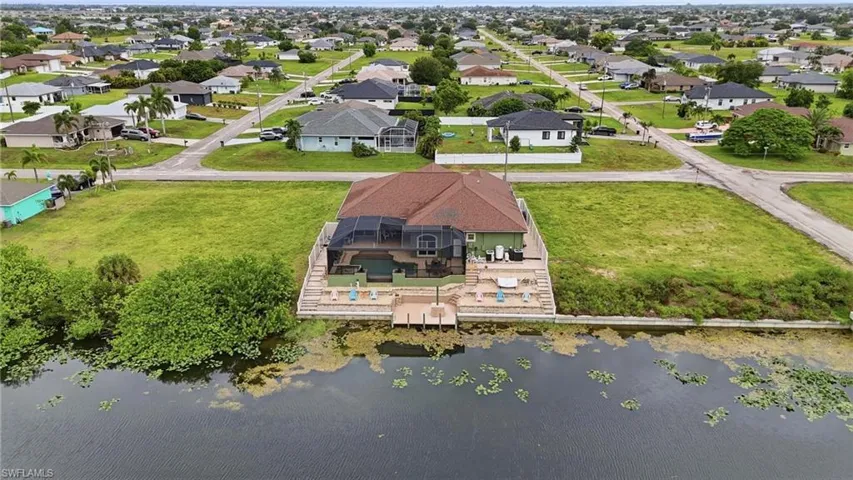 1005 Nw 3rd Pl, Cape Coral, Florida 33993