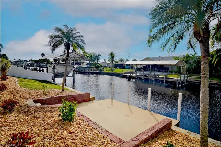 Dock