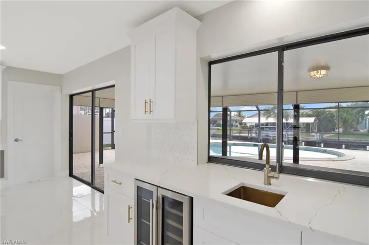 Wet bar