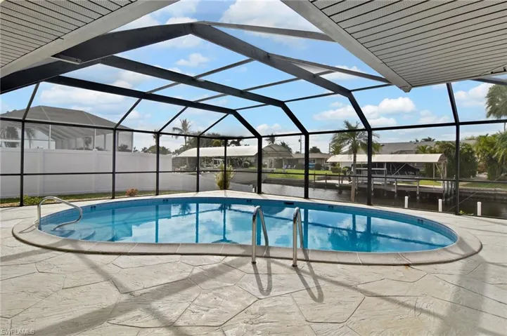 Pooland cage