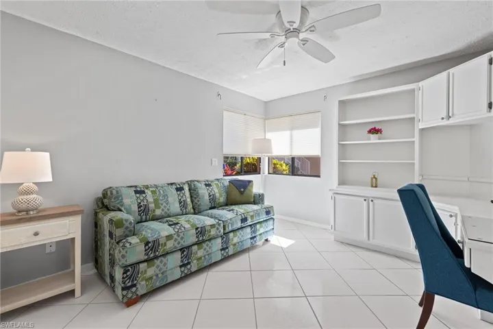 2nd Guest room/ Office